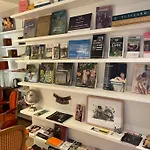 Guest house Classee Perret: Art Deco Haven In Vexin 4*