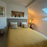Maison d'hôtes Château Art Déco En Master Et-ou Confort Indépendant-parc 3ha- Piscine Extérieure Chauffée En Saison-ping Pong-aire Enfants-parc Naturel Du Vexin-giverny-options-sauna-jacuzzi-hammam-massage-coaching-fitness-yoga-dîner-billard