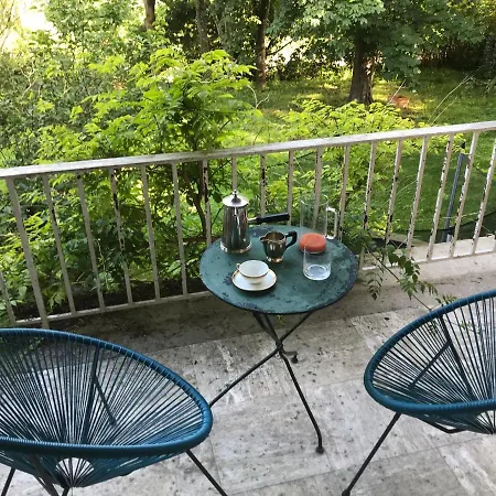 Classee Perret: Art Deco Haven In Vexin Guest house Sainte-Genevieve-les-Gasny