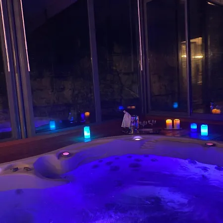 CHÂTEAU SPA Art Déco en B&B MASTER SUITE ET-OU GîTE CONFORT INDÉPENDANT-Parc Naturel du VEXIN-GIVERNY À 3Mn-PISCINE Extérieure Chauffée en Saison-PING PONG-AIRE ENFANTS-Parc 3Ha-OPTIONS-DÎNER-BILLARD-JACUZZI-SAUNA-HAMMAM-MASSAGE-Coaching-Yoga-Fitness Maison d'hôtes Sainte-Genevieve-les-Gasny