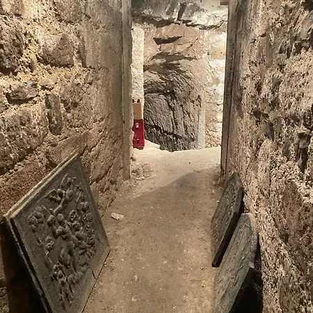 CHÂTEAU SPA Art Déco en B&B MASTER SUITE ET-OU GîTE CONFORT INDÉPENDANT-Parc Naturel du VEXIN-GIVERNY À 3Mn-PISCINE Extérieure Chauffée en Saison-PING PONG-AIRE ENFANTS-Parc 3Ha-OPTIONS-DÎNER-BILLARD-JACUZZI-SAUNA-HAMMAM-MASSAGE-Coaching-Yoga-Fitness