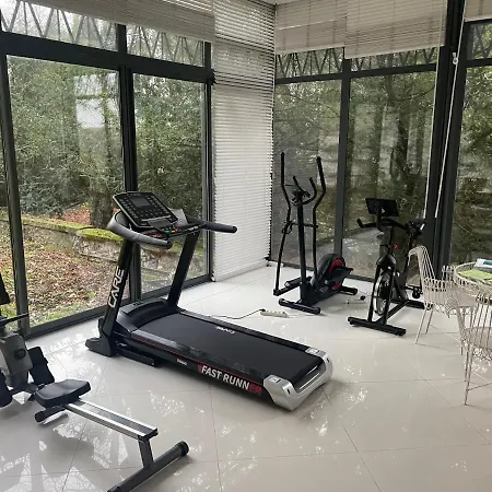 Πανσιόν Villa Spa Art Deco Perret En B&B Master Suite Et-Ou Gite Normand Tout Confort-Parc Naturel Du Vexin-A 3Mn Giverny-Piscine Exterieure Chauffee En Saison-Pingpong-Aire Enfants-Parc 3Ha-Options-Diner-Billard-Jacuzzi-Sauna-Hammam-Massage-Coaching-Yoga-Fi 4*