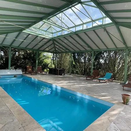 Guest house Domaine Spa Perret-Piscine Ete-Giverny A 3Mn-Jardins Monet-Le Vexin-Parc 3Ha-Aire De Jeux Enfants-Ping Pong-Chateau Artdeco Mastersuite En B&B Ou Gite De Charme-Options Breakfast-Diner-Billard-Sauna-Fitness-Hammam-Promo 2 Nuits Avec 1H Jacuzzi Offert