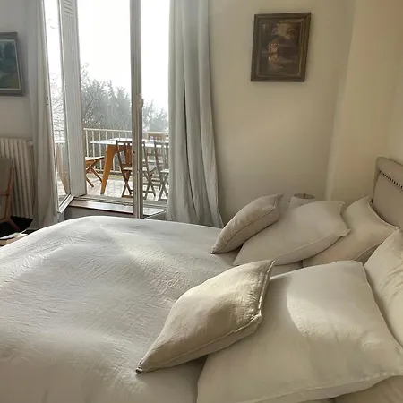 Guest house Classee Perret: Art Deco Haven In Vexin 4*