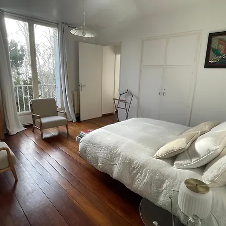 Domaine Spa Perret-Piscine Ete-Giverny A 3Mn-Jardins Monet-Le Vexin-Parc 3Ha-Aire De Jeux Enfants-Ping Pong-Chateau Artdeco Mastersuite En B&B Ou Gite De Charme-Options Breakfast-Diner-Billard-Sauna-Fitness-Hammam-Promo 2 Nuits Avec 1H Jacuzzi Offert Guest house Sainte-Genevieve-les-Gasny