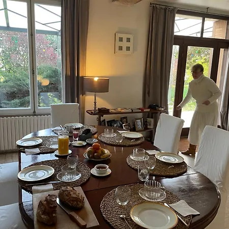 Domaine Spa Perret-Au Calme-Chateau Artdeco Mastersuite B&B Et-Ou Gite De Charme-A3Mn Giverny-Jardins Monet-Le Vexin-Piscine Ete-Parc 3Ha-Aire Enfants-Pingpong-Options Diner-Billard-Massage-Yoga-Coaching-Fitness-Sauna-Hammam-Promo 2Nuits 1Hjacuzzi Of