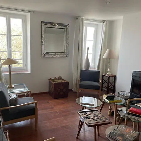 Guest house Domaine Spa Perret-Piscine Ete-Giverny A 3Mn-Jardins Monet-Le Vexin-Parc 3Ha-Aire De Jeux Enfants-Ping Pong-Chateau Artdeco Mastersuite En B&B Ou Gite De Charme-Options Breakfast-Diner-Billard-Sauna-Fitness-Hammam-Promo 2 Nuits Avec 1H Jacuzzi Offert