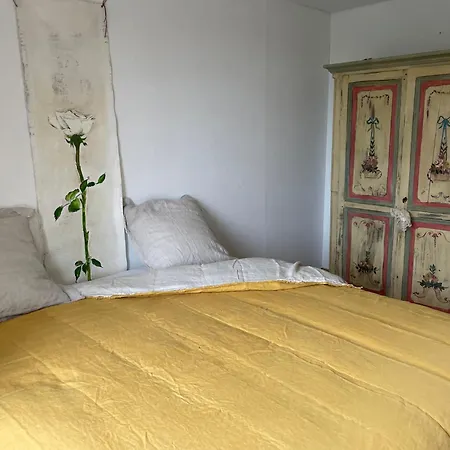 Guest house Domaine Spa Perret-Piscine Ete-Giverny A 3Mn-Jardins Monet-Le Vexin-Parc 3Ha-Aire De Jeux Enfants-Ping Pong-Chateau Artdeco Mastersuite En B&B Ou Gite De Charme-Options Breakfast-Diner-Billard-Sauna-Fitness-Hammam-Promo 2 Nuits Avec 1H Jacuzzi Offert 4*