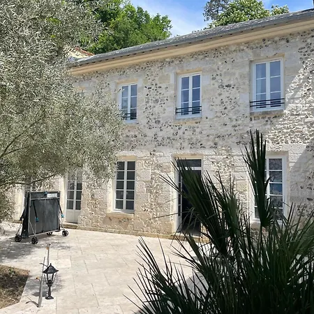 Guest house Domaine Spa Perret-Piscine Ete-Giverny A 3Mn-Jardins Monet-Le Vexin-Parc 3Ha-Aire De Jeux Enfants-Ping Pong-Chateau Artdeco Mastersuite En B&B Ou Gite De Charme-Options Breakfast-Diner-Billard-Sauna-Fitness-Hammam-Promo 2 Nuits Avec 1H Jacuzzi Offert 4*