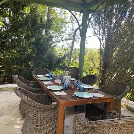 Domaine Spa Perret-Piscine Ete-Giverny A 3Mn-Jardins Monet-Le Vexin-Parc 3Ha-Aire De Jeux Enfants-Ping Pong-Chateau Artdeco Mastersuite En B&B Ou Gite De Charme-Options Breakfast-Diner-Billard-Sauna-Fitness-Hammam-Promo 2 Nuits Avec 1H Jacuzzi Offert Guest house Sainte-Genevieve-les-Gasny