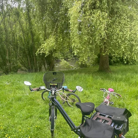 Villa Spa Art Deco Perret En B&B Master Suite Et-Ou Gite Normand Tout Confort-Parc Naturel Du Vexin-A 3Mn Giverny-Piscine Exterieure Chauffee En Saison-Pingpong-Aire Enfants-Parc 3Ha-Options-Diner-Billard-Jacuzzi-Sauna-Hammam-Massage-Coaching-Yoga-Fi Πανσιόν