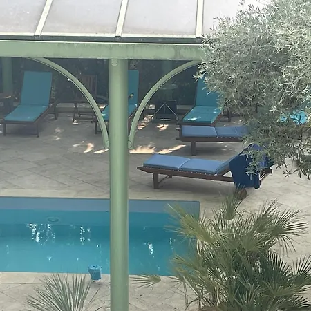Guest house Classee Perret: Art Deco Haven In Vexin Sainte-Genevieve-les-Gasny