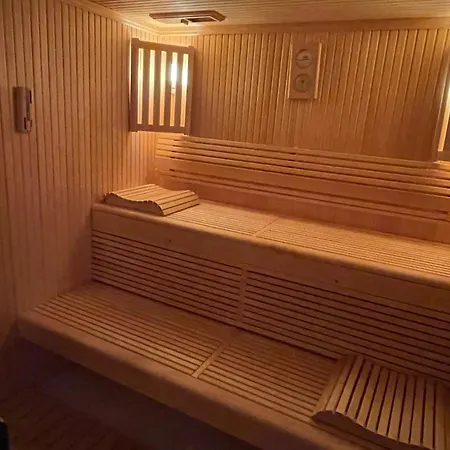 Classee Perret: Art Deco Haven In Vexin