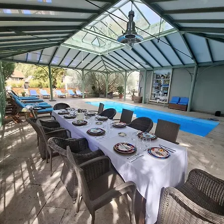 Chateau Spa Art Deco-Parc Clos 3Ha-2 Logis Exclusifs Dans Le Vexin-Master Suite En B&B Et-Ou Maison Xviiieme En Pierres De Giverny-Jacuzzi Et Salle Fitness 1H Offerte-Piscine-Aire Enfants-Ping Pong-Options-Breakfast-Diner-Billard-Sauna-Hammam-Massage ゲストハウス Sainte-Geneviève-lès-Gasny
