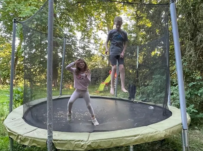 Maison d'hôtes CHÂTEAU SPA ART DÉCO en B&B MASTER SUITE ET-OU GîTE CONFORT INDÉPENDANT-Parc Naturel du VEXIN-À 3Mn GIVERNY-PISCINE EXTÉRIEURE CHAUFFÉE en Saison-PING PONG-AIRE ENFANTS-Parc 3Ha-OPTIONS-DÎNER-BILLARD-JACUZZI-SAUNA-HAMMAM-MASSAGE-Coaching-FITNESS-Yoga Sainte-Genevieve-les-Gasny