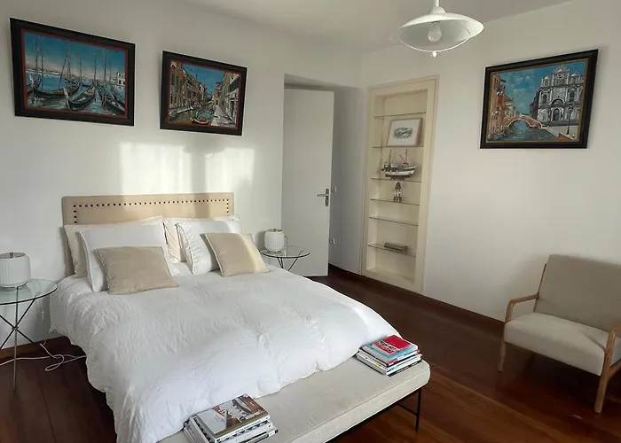 CHÂTEAU SPA ART DÉCO en B&B MASTER SUITE ET-OU GîTE CONFORT INDÉPENDANT-Parc Naturel du VEXIN-À 3Mn GIVERNY-PISCINE EXTÉRIEURE CHAUFFÉE en Saison-PING PONG-AIRE ENFANTS-Parc 3Ha-OPTIONS-DÎNER-BILLARD-JACUZZI-SAUNA-HAMMAM-MASSAGE-Coaching-FITNESS-Yoga Maison d'hôtes 4*