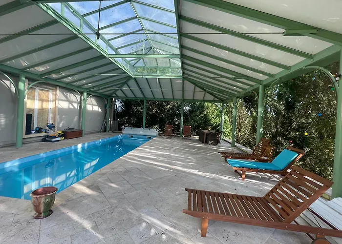 Maison d'hôtes CHÂTEAU SPA ART DÉCO en B&B MASTER SUITE ET-OU GîTE CONFORT INDÉPENDANT-Parc Naturel du VEXIN-À 3Mn GIVERNY-PISCINE EXTÉRIEURE CHAUFFÉE en Saison-PING PONG-AIRE ENFANTS-Parc 3Ha-OPTIONS-DÎNER-BILLARD-JACUZZI-SAUNA-HAMMAM-MASSAGE-Coaching-FITNESS-Yoga Sainte-Genevieve-les-Gasny