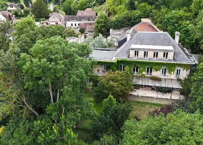 CHÂTEAU SPA ART DÉCO en B&B MASTER SUITE ET-OU GîTE CONFORT INDÉPENDANT-Parc Naturel du VEXIN-À 3Mn GIVERNY-PISCINE EXTÉRIEURE CHAUFFÉE en Saison-PING PONG-AIRE ENFANTS-Parc 3Ha-OPTIONS-DÎNER-BILLARD-JACUZZI-SAUNA-HAMMAM-MASSAGE-Coaching-FITNESS-Yoga 4* Sainte-Genevieve-les-Gasny