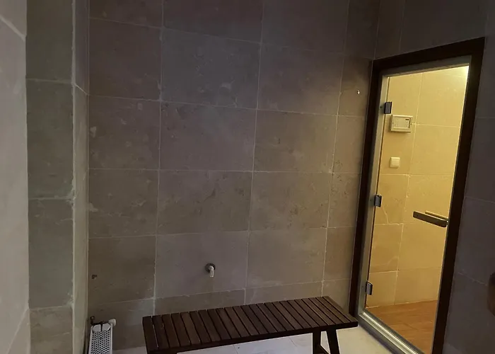 CHÂTEAU SPA ART DÉCO en B&B MASTER SUITE ET-OU GîTE CONFORT INDÉPENDANT-Parc Naturel du VEXIN-À 3Mn GIVERNY-PISCINE EXTÉRIEURE CHAUFFÉE en Saison-PING PONG-AIRE ENFANTS-Parc 3Ha-OPTIONS-DÎNER-BILLARD-JACUZZI-SAUNA-HAMMAM-MASSAGE-Coaching-FITNESS-Yoga 4*