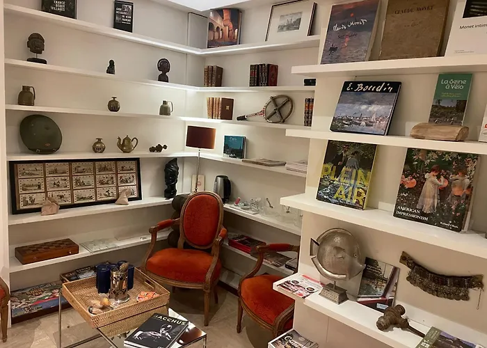 Maison d'hôtes CHÂTEAU SPA ART DÉCO en B&B MASTER SUITE ET-OU GîTE CONFORT INDÉPENDANT-Parc Naturel du VEXIN-À 3Mn GIVERNY-PISCINE EXTÉRIEURE CHAUFFÉE en Saison-PING PONG-AIRE ENFANTS-Parc 3Ha-OPTIONS-DÎNER-BILLARD-JACUZZI-SAUNA-HAMMAM-MASSAGE-Coaching-FITNESS-Yoga