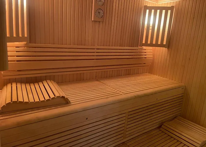 Maison d'hôtes CHÂTEAU SPA ART DÉCO en B&B MASTER SUITE ET-OU GîTE CONFORT INDÉPENDANT-Parc Naturel du VEXIN-À 3Mn GIVERNY-PISCINE EXTÉRIEURE CHAUFFÉE en Saison-PING PONG-AIRE ENFANTS-Parc 3Ha-OPTIONS-DÎNER-BILLARD-JACUZZI-SAUNA-HAMMAM-MASSAGE-Coaching-FITNESS-Yoga 4*